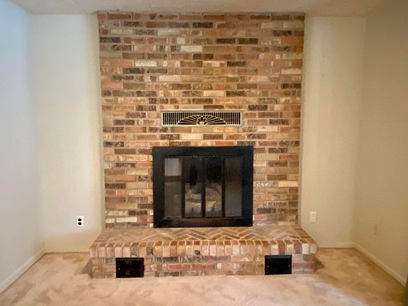 5th image of 105 Southwood Dr