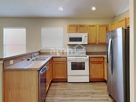 3rd image of 976 Ashton Cove Ter