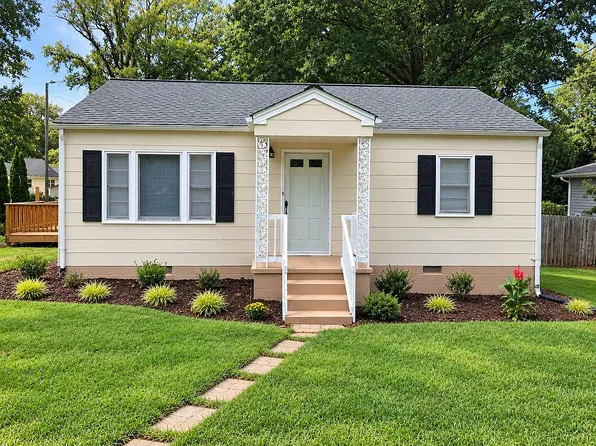 724 Prince Rd, Greensboro, NC 27455