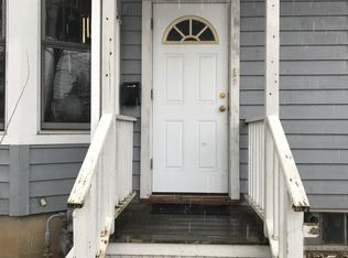 2014 Old Peterson Rd, Libertyville, IL 60048