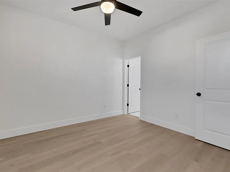 2613 Delafield St #2 — Photo 17