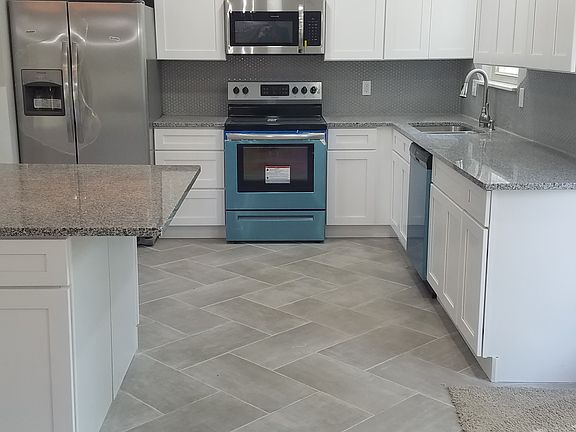 2nd image of 408 Shannon Dr