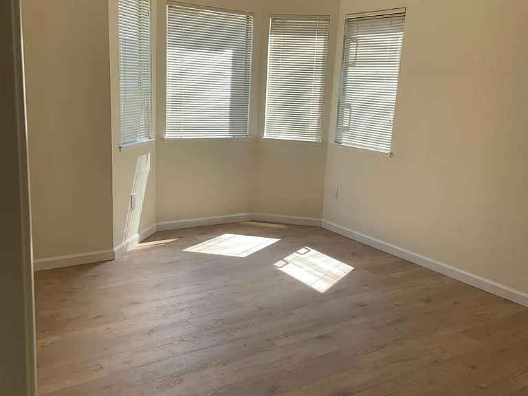 149 Oak Park Dr — Photo 14