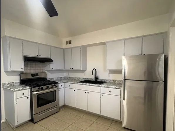 5007 S La Rosa Dr #11, Tempe, AZ 85282