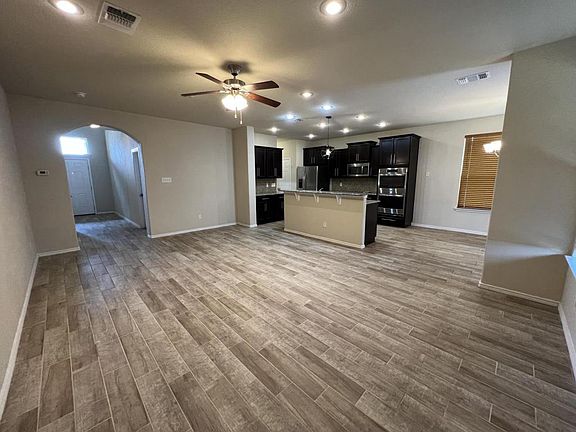 3rd image of 1238 Hogg Ct