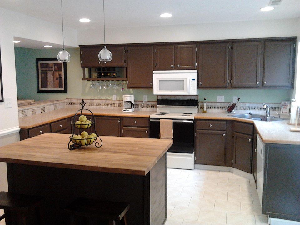 2nd image of 172 Corwin Cir