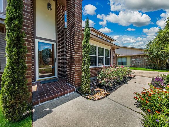 4th image of 19723 Burle Oaks Ct