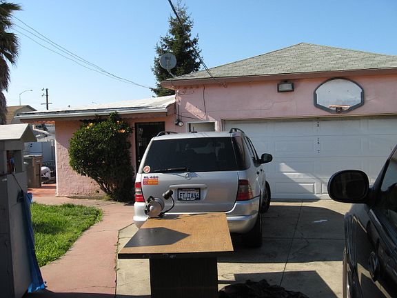 2 Car Detached Garage