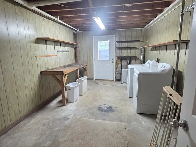 1015 S Country Club Dr — Photo 23