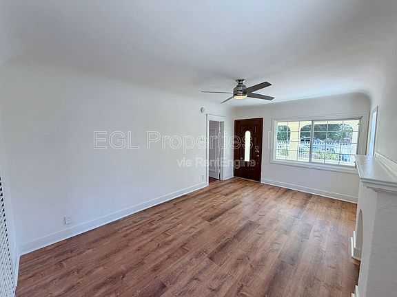 4th image of 2407 Fernleaf St