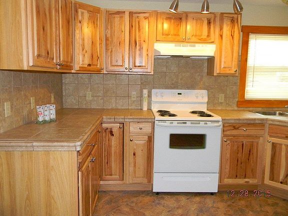 4th image of 1721 W Eugene Ave