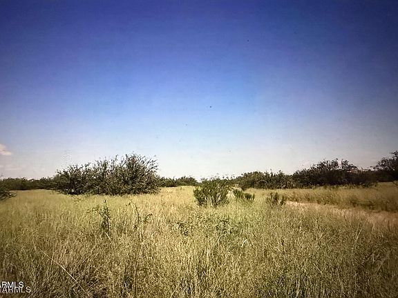 4th image of 89 S Keystone Road #-