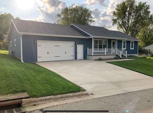 455 Van Buren St, Lancaster, WI 53813