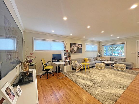 3rd image of 1113 Janis Way