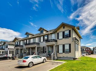 1001 W 8th St NW #802, Airdrie, AB T4B0W5