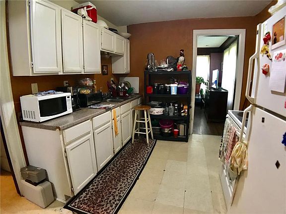 5th image of 3435 Benton Blvd
