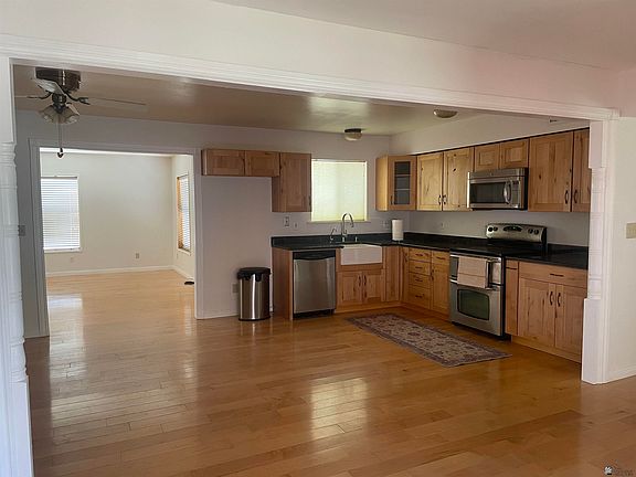 3rd image of 36415 E Antelope Dr