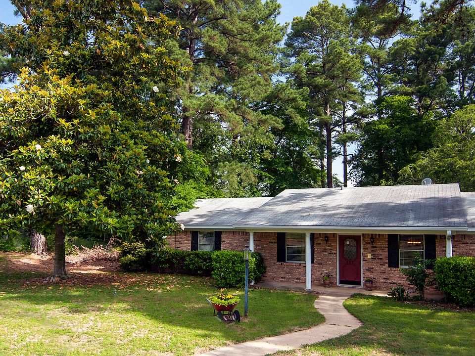 1st image of 407 Dellbrook Dr