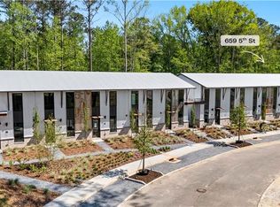 659 5th St, Fayetteville, GA 30214
