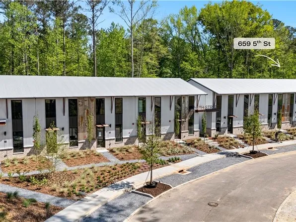 659 5th St, Fayetteville, GA 30214