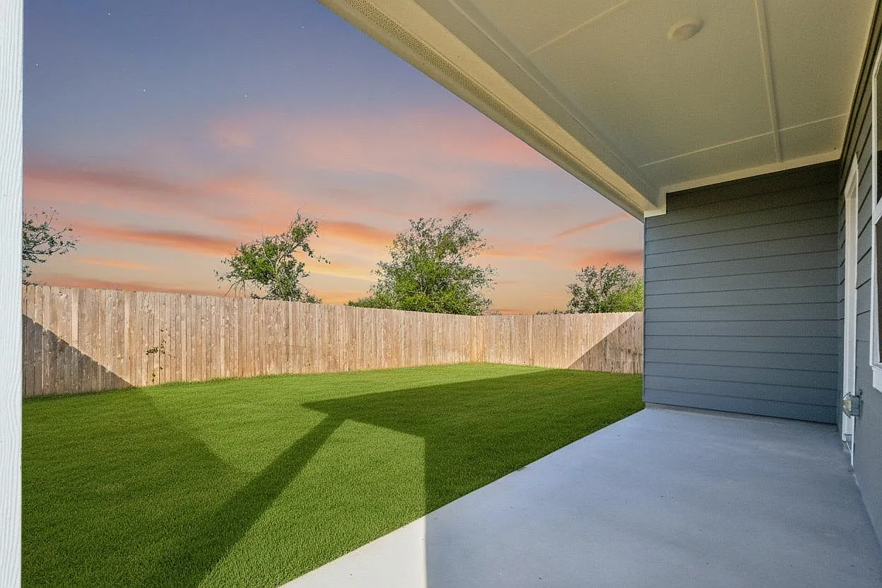3 bed, 2.0 bath, 1662 sqft, $1,995 — Photo 2