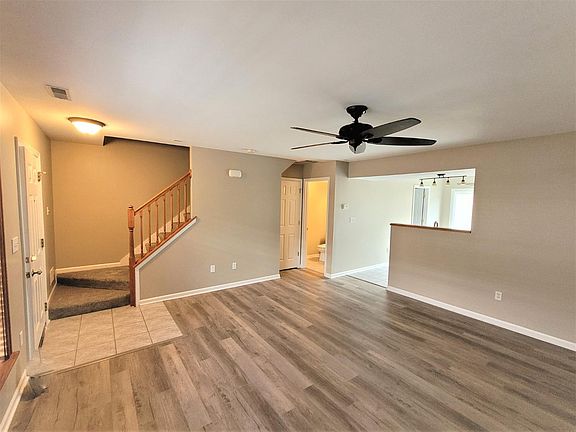 2nd image of 1820 Cottonwood Ct
