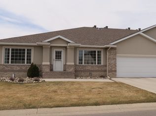 1824 Cypress Way, West Fargo, ND 58078