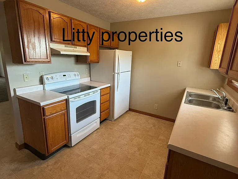 109 Ryan Rd #3 — Photo 2