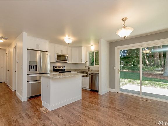 4th image of 30626 52nd Ave S