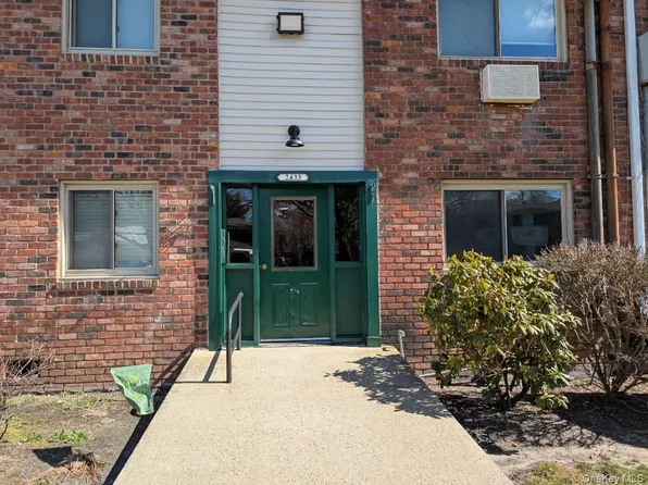 2435 Union Boulevard #7B, Islip, NY 11751