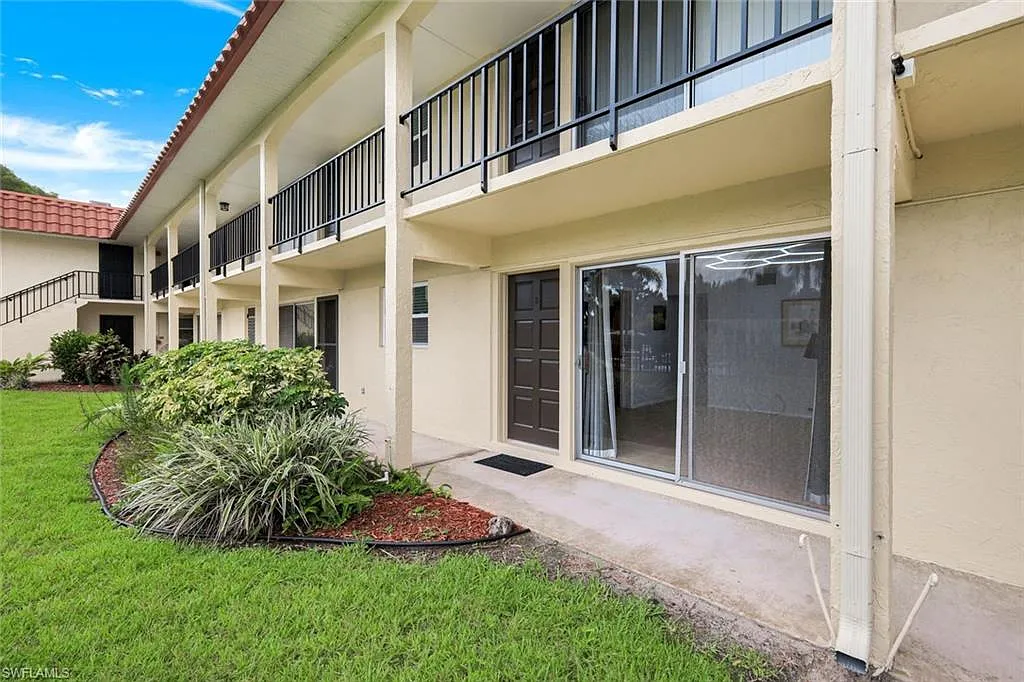 1 bed, 1.0 bath, 618 sqft, $1,300 — Photo 2