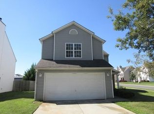 7708 Hidden Creek Dr, Charlotte, NC 28214