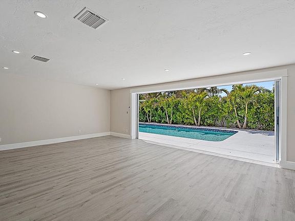 3rd image of 3118 Key Way