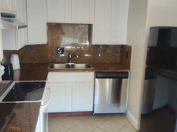 2nd image of 768 Calla Dr #2
