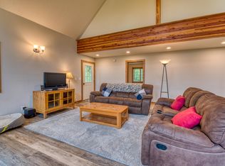 310 Christofferson Ln, Corvallis, MT 59828