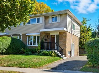 4502 Bennett Rd, Burlington, ON L7L 1Z1