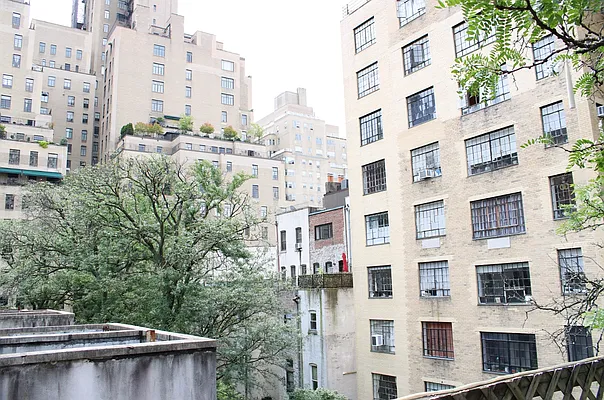 Rented by APT212 INC | media 22