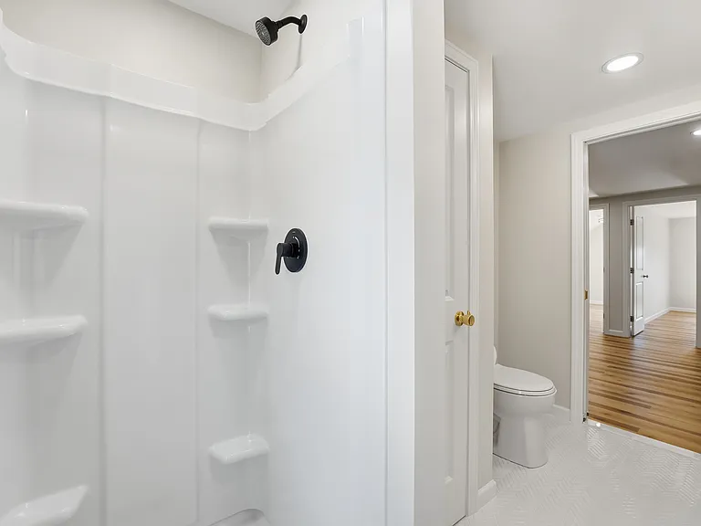 22 Vernon St #3 — Photo 6