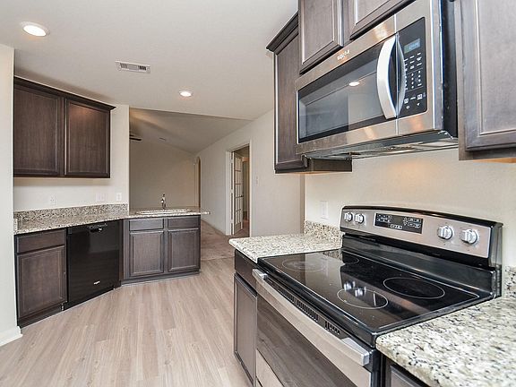 3rd image of 2037 Mule Ridge Dr