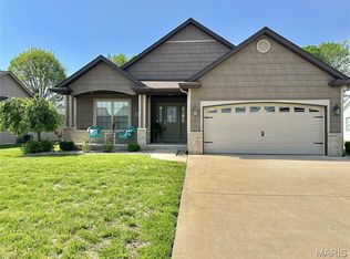 1421 Winchester Grove Ct, O'Fallon, IL 62269