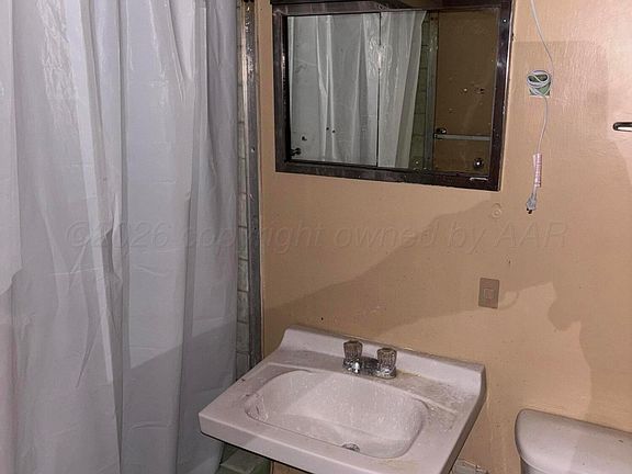 4th image of 105 Philview St