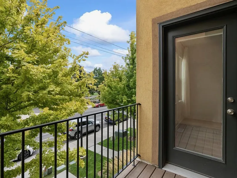 3709 S Gowan Ln #3709 — Photo 3