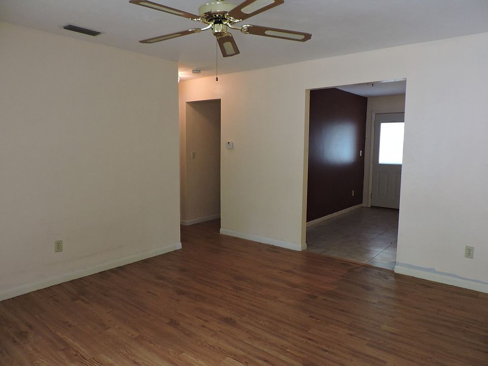 1st image of 2114 NW 55th Blvd APT 37