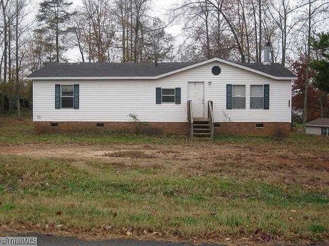 1st image of 128 Carolina Pl