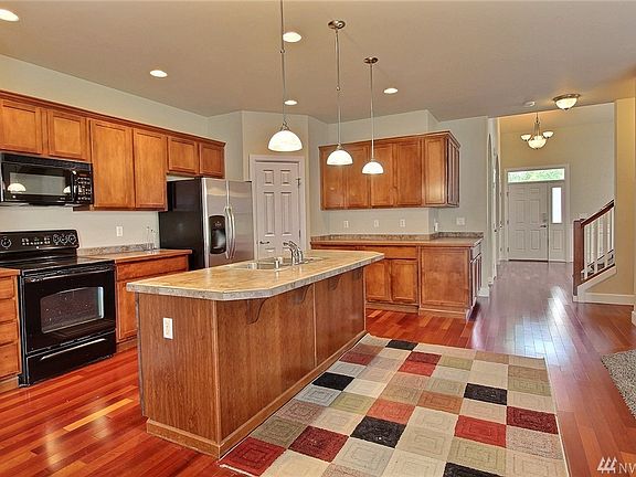 4th image of 13818 174th Street Ct E