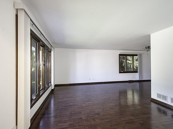 3rd image of 7631 W 157th Pl