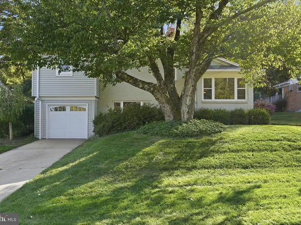 9107 Brierly Rd, Chevy Chase, MD 20815