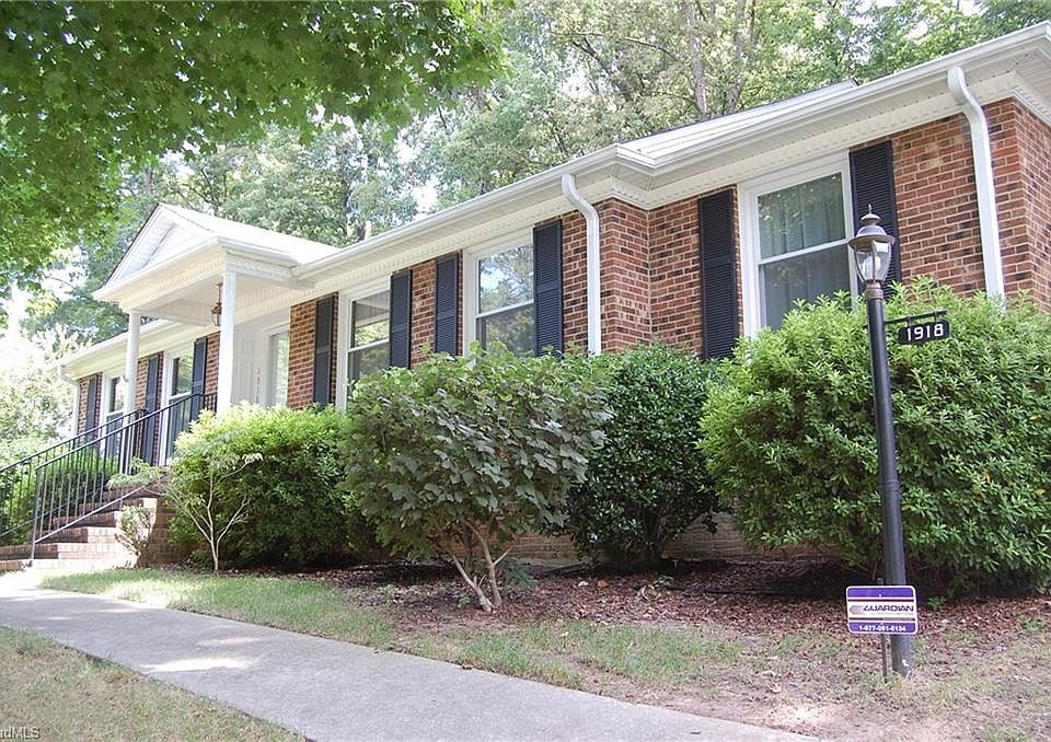 1st image of 1918 Gracewood Dr