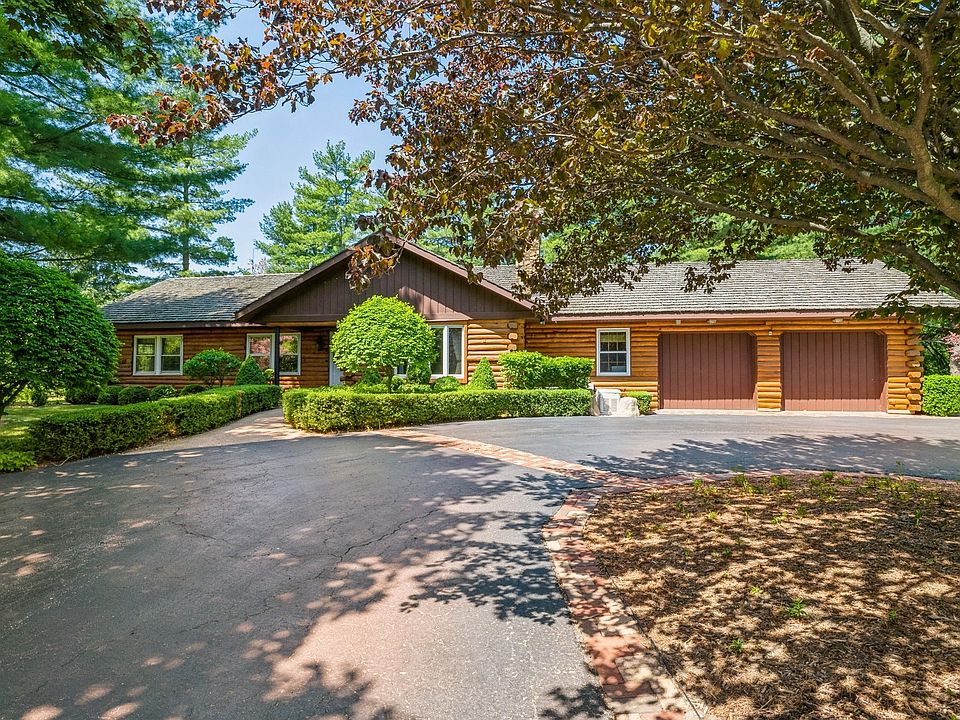 1st image of 24725 W Sunset Ct