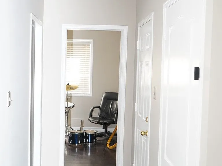 151 Gillett Dr — Photo 6